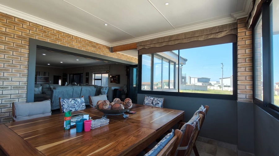 5 Bedroom Property for Sale in Island View Western Cape